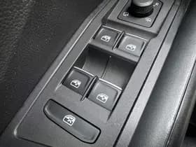 Volkswagen T-roc thumbnail 50