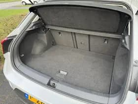 Volkswagen T-roc thumbnail 6