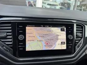 Volkswagen T-roc thumbnail 58