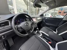 Volkswagen T-roc thumbnail 7