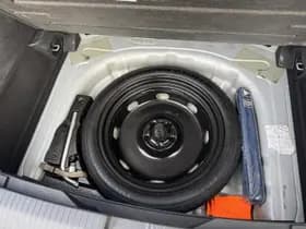 Volkswagen T-roc thumbnail 9