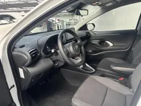 Toyota Yaris thumbnail 2