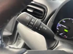 Toyota Yaris thumbnail 11