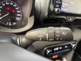 Toyota Yaris thumbnail 10