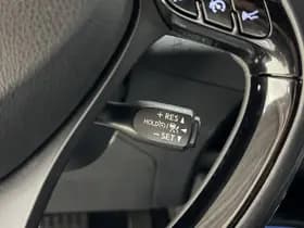 Toyota C-hr thumbnail 13