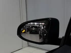 Toyota C-hr thumbnail 33