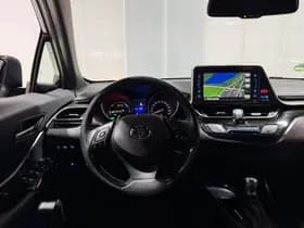Toyota C-hr thumbnail 8