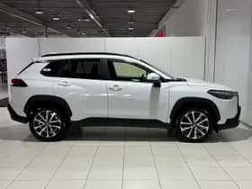 Toyota Corolla-cross thumbnail 14