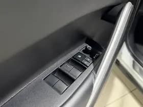 Toyota Corolla-cross thumbnail 34