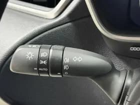 Toyota Corolla-cross thumbnail 10