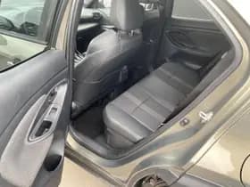 Toyota Yaris-cross thumbnail 43