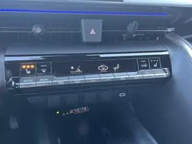 Toyota C-hr thumbnail 86