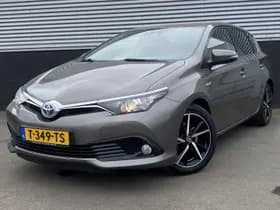 Toyota Auris thumbnail 2