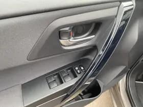 Toyota Auris thumbnail 18