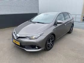Toyota Auris thumbnail 3