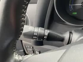 Toyota Auris thumbnail 25