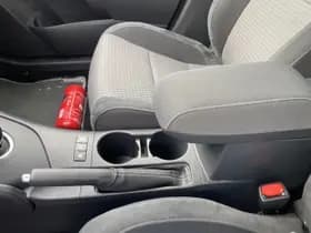 Toyota Auris thumbnail 39