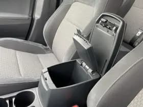 Toyota Auris thumbnail 40