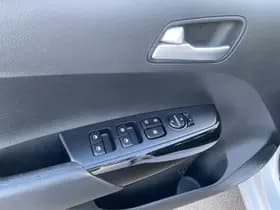 Kia Picanto thumbnail 18