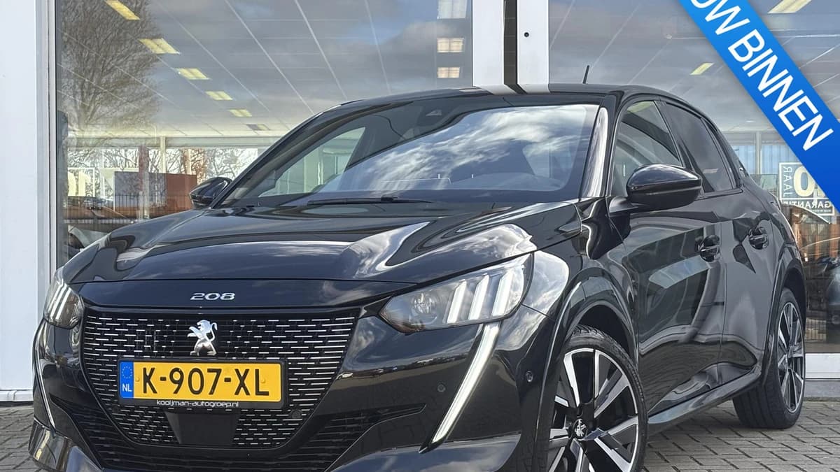 Peugeot 208 — foto 1