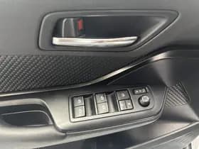 Toyota C-hr thumbnail 33
