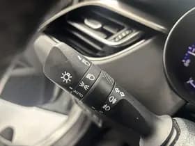 Toyota C-hr thumbnail 38