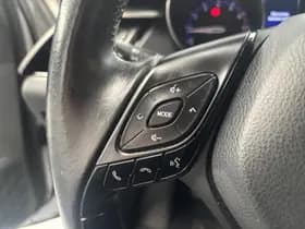 Toyota C-hr thumbnail 8