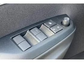 Toyota Yaris-cross thumbnail 54