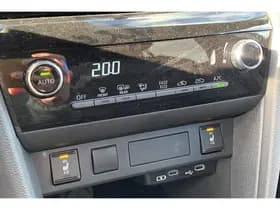 Toyota Yaris-cross thumbnail 47