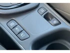 Toyota Yaris thumbnail 23