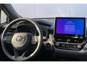 Toyota Corolla-cross thumbnail 13