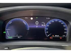 Toyota Corolla-cross thumbnail 42