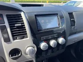 Toyota Tundra thumbnail 35