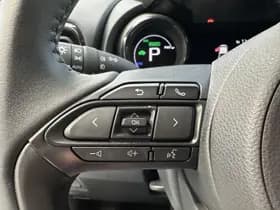 Toyota Yaris thumbnail 11