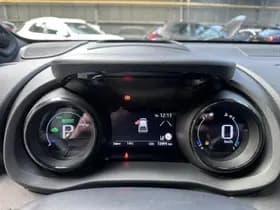 Toyota Yaris thumbnail 3