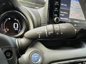 Toyota Yaris thumbnail 6