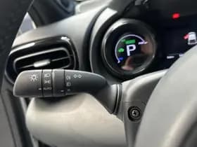 Toyota Yaris thumbnail 7