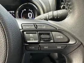 Toyota Yaris thumbnail 10