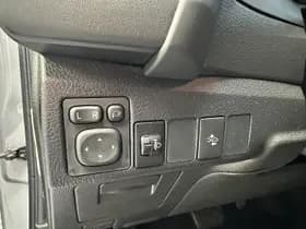 Toyota Auris thumbnail 8