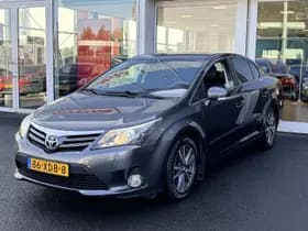 Toyota Avensis thumbnail 3