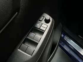 Toyota Yaris thumbnail 3