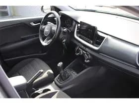 Kia Stonic thumbnail 49