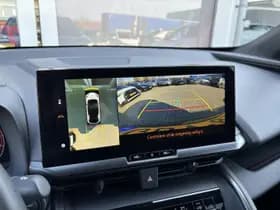 Toyota C-hr thumbnail 11