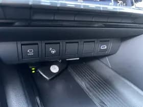 Toyota C-hr thumbnail 31