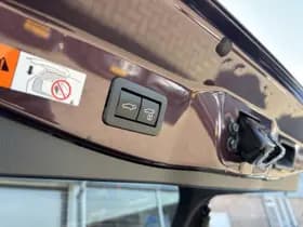 Toyota C-hr thumbnail 36