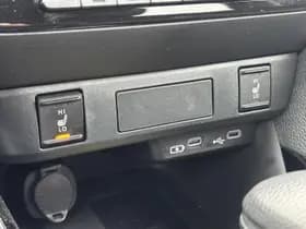 Toyota Yaris thumbnail 25