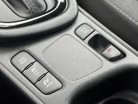 Toyota Yaris thumbnail 30