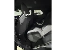 Toyota C-hr thumbnail 6