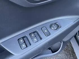 Kia Stonic thumbnail 42