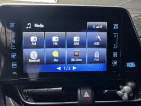 Toyota C-hr thumbnail 11